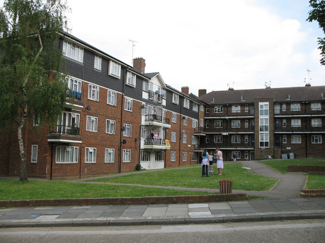 2 Bedroom house In London Wants 2 Bedroom flat In Colindale House Exchange