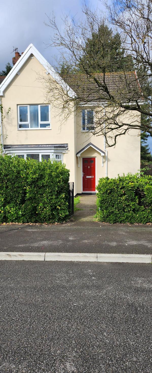 3 bedroom house in Tremorfa House Exchange