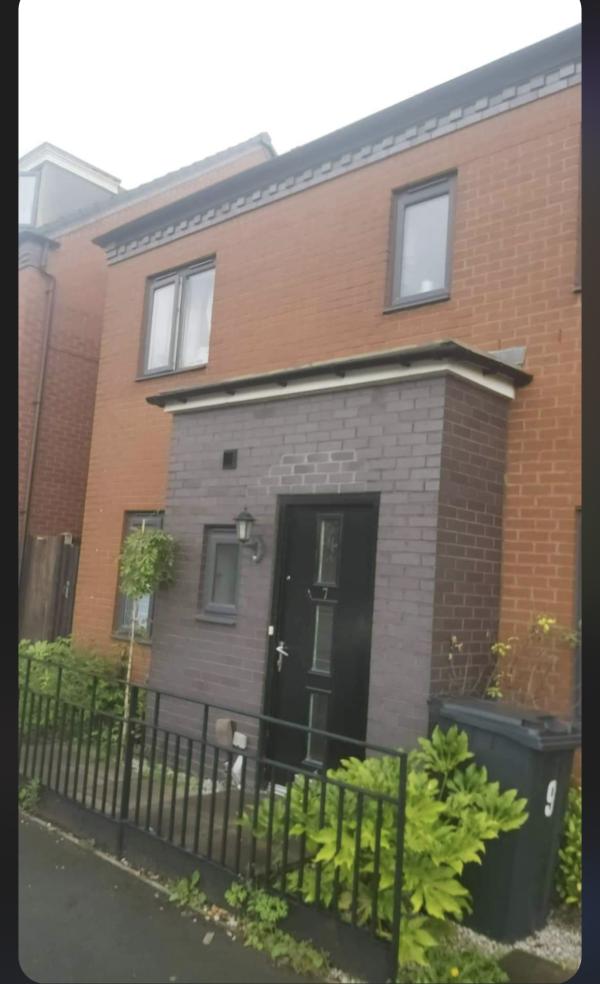 3 bedroom house in Wolverhampton House Exchange