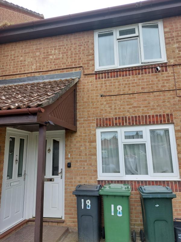 1 Bedroom house In Ashford Wants 2 Bedroom house In Ashford House Exchange