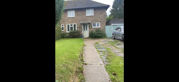 3 bedroom house in East Grinstead House Exchange