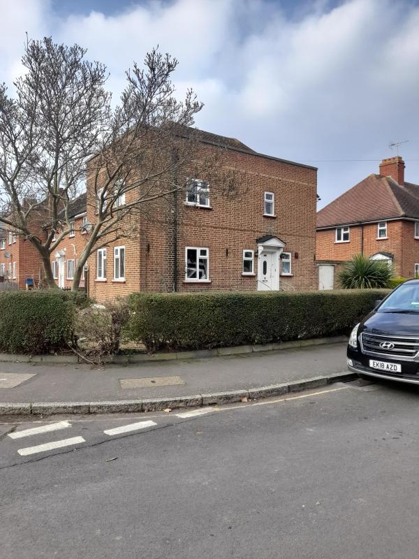 4 Bedroom house In Isleworth Wants 2 Bedroom bungalow In Sandown House Exchange