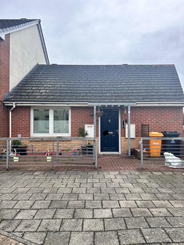 2 bedroom bungalow in Grangetown House Exchange