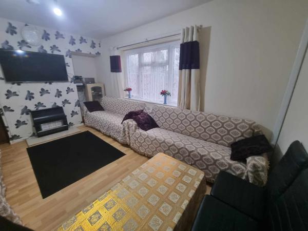 3 Bedroom house In Stourbridge Wants 3 Bedroom house In Stourbridge House Exchange