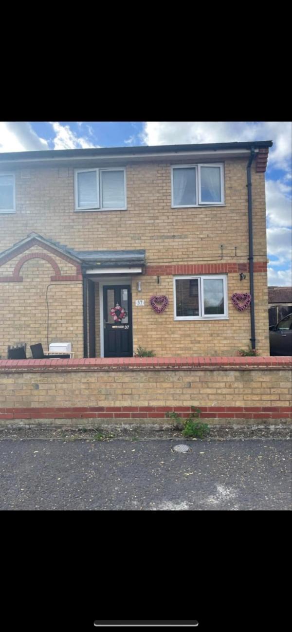 3 bedroom house in St Neots House Exchange