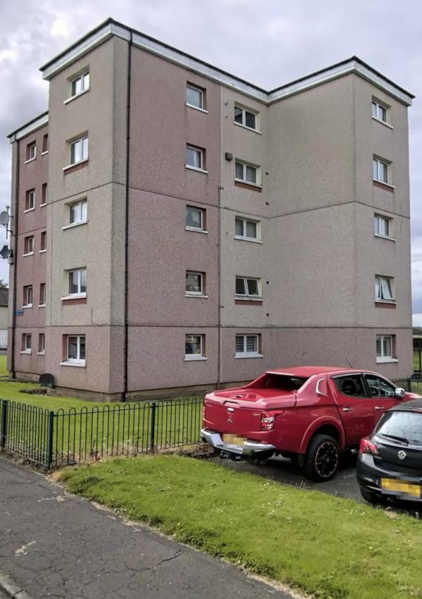 1 bedroom flat in Whitburn House Exchange