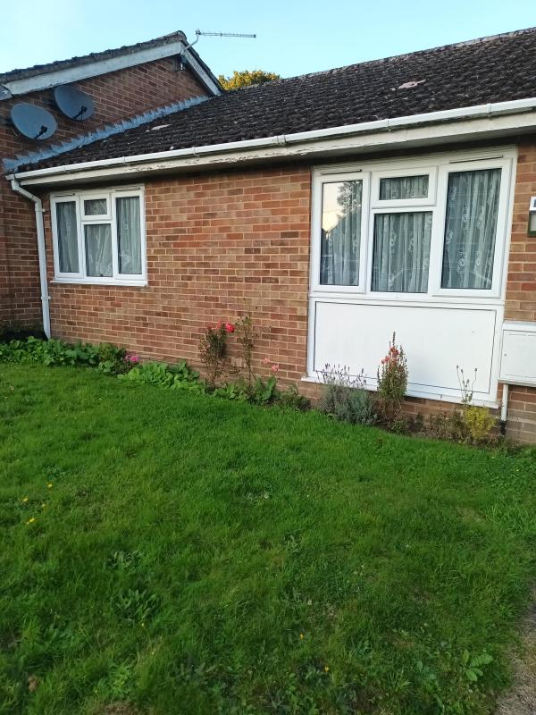 1 Bedroom bungalow In Ardingly Wants 1 Bedroom bungalow In Whitstable House Exchange