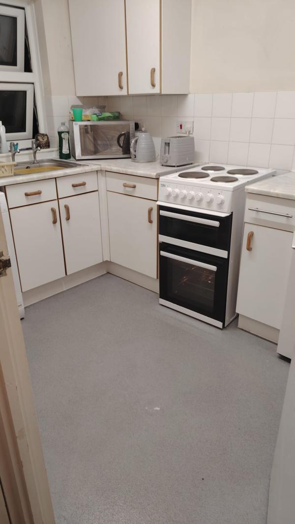 1 Bedroom house In Camberley Wants 1 Bedroom house In Reading House Exchange