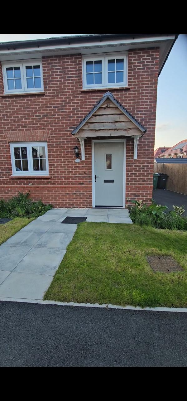 2 bedroom house in Leeds House Exchange