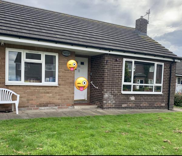 2 bedroom bungalow in Rothwell House Exchange