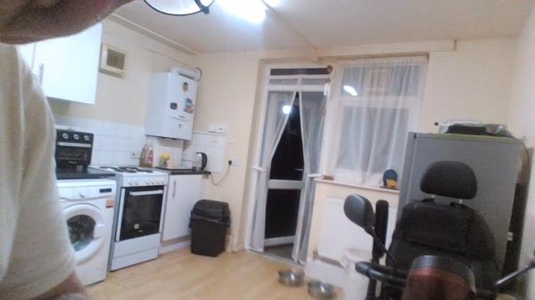 2 bedroom flat in London House Exchange