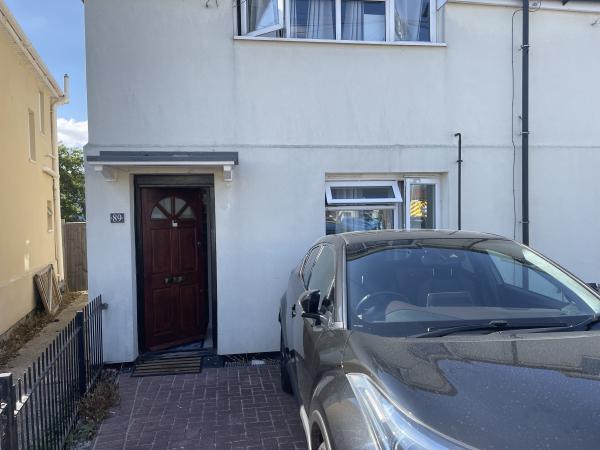 2 bedroom house in Broomfield House Exchange