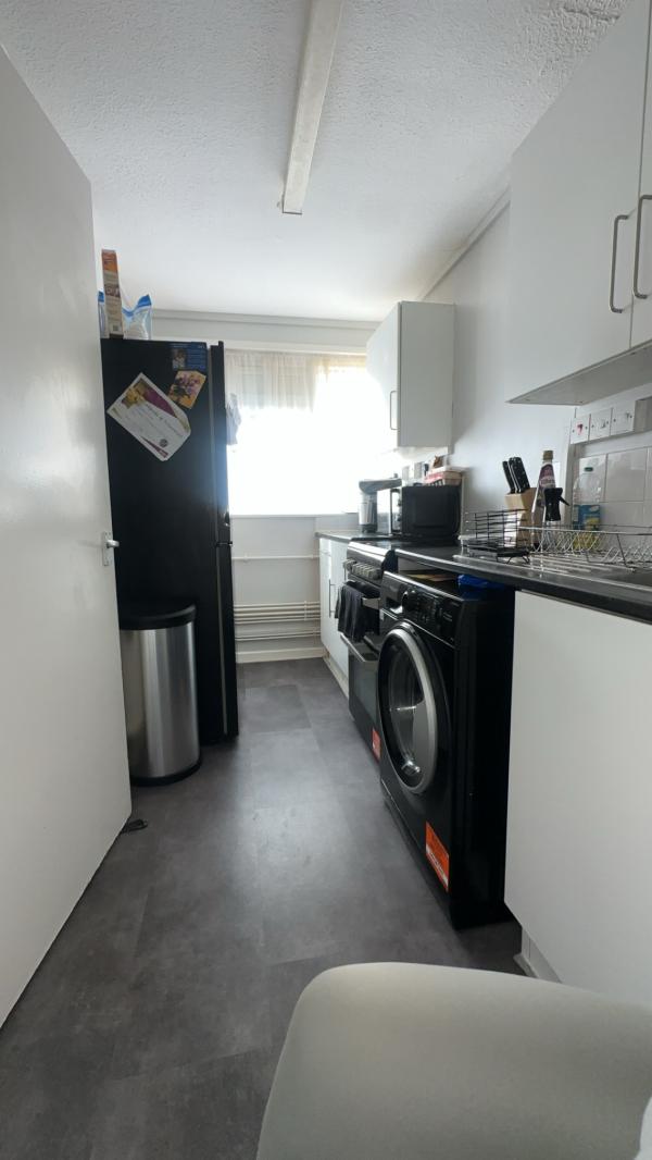 1 bedroom flat in Mitcham House Exchange