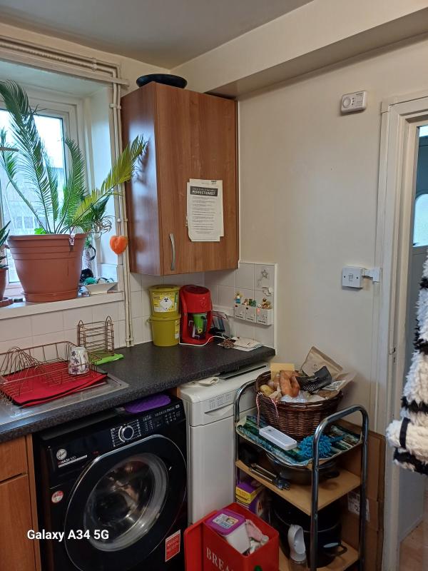 3 bedroom flat in Clapton Park House Exchange