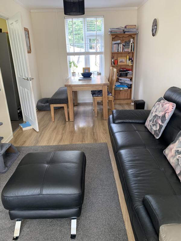 2 bedroom house in Brockworth House Exchange