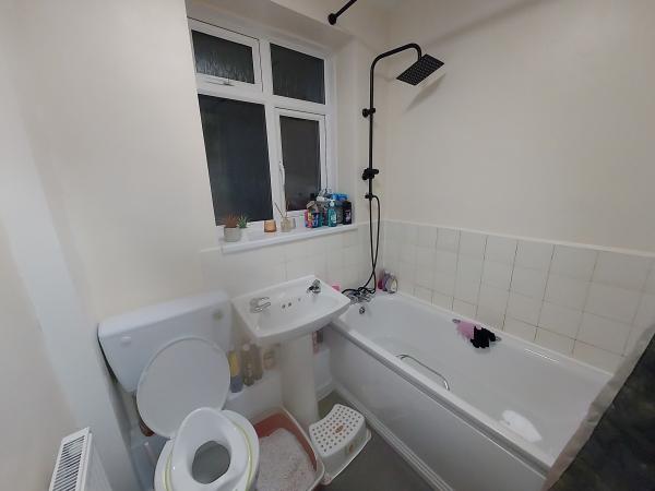 1 bedroom flat in London House Exchange