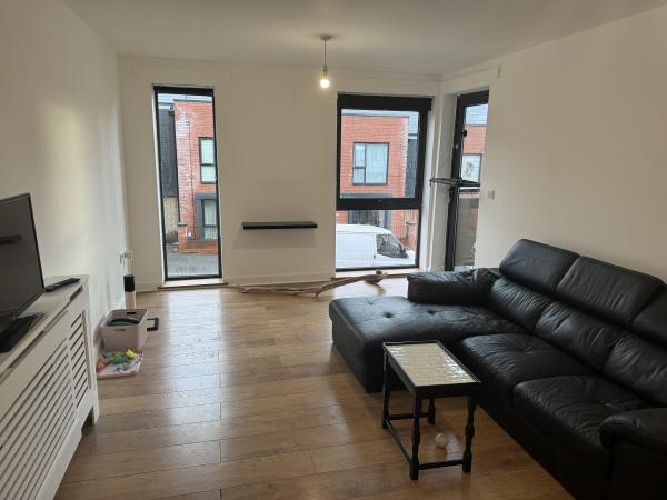 2 bedroom flat in Liverpool House Exchange