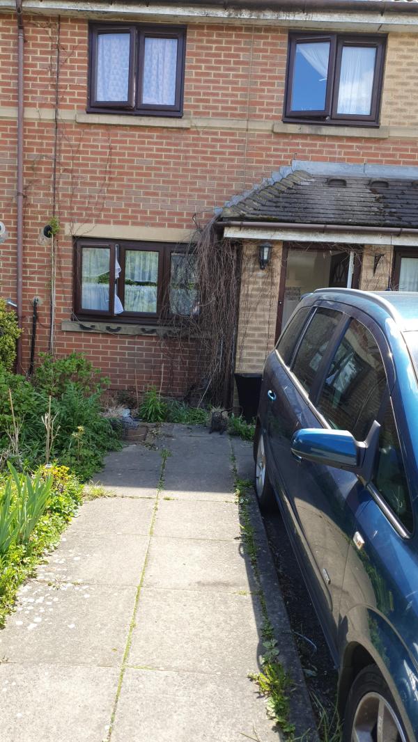 3 bedroom house in Luton House Exchange