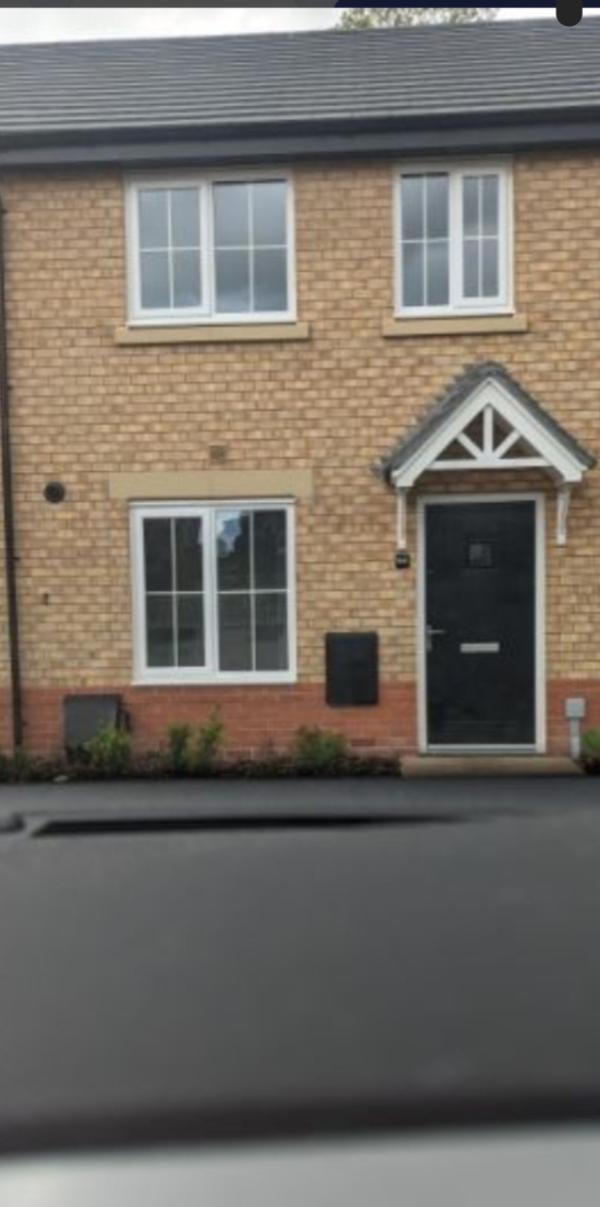 2 bedroom house in Winsford House Exchange