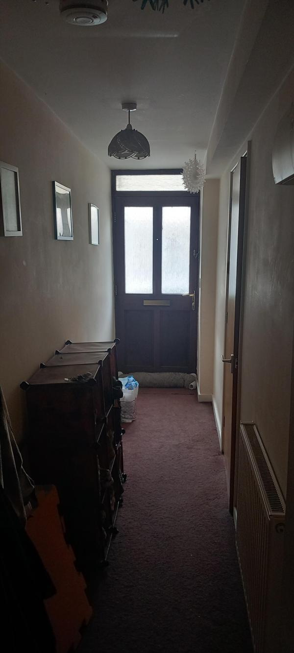 1 bedroom flat in Carmarthen Caerfyrddin House Exchange