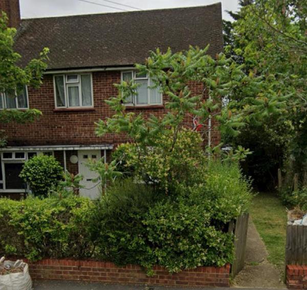 2 Bedroom flat In London Wants 3 Bedroom house In Hillingdon House Exchange