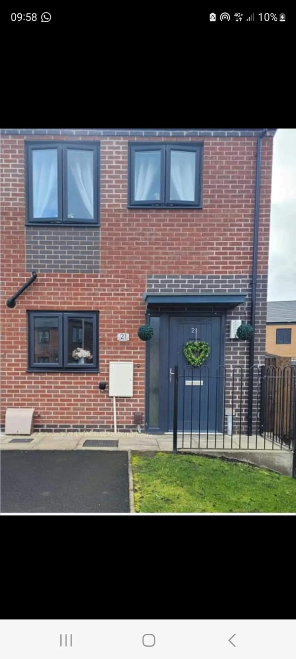 2 bedroom house in Bilston House Exchange