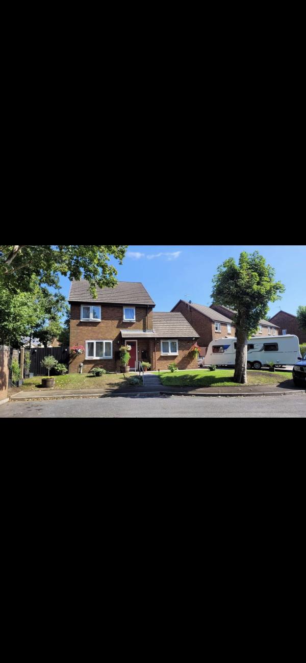 4 bedroom house in Llanelli House Exchange