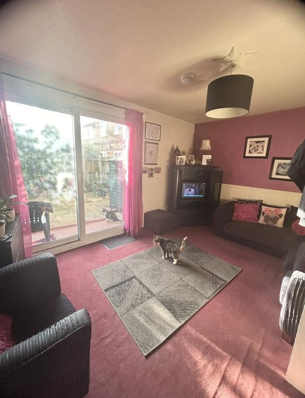 2 bedroom flat in Bermondsey House Exchange