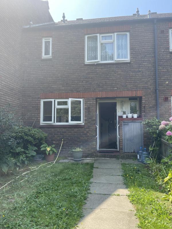 3 Bedroom house In Bermondsey Wants 2 Bedroom flat In Enfield House Exchange