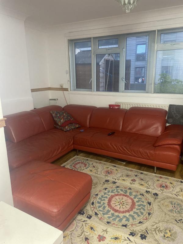 4 bedroom flat in London House Exchange