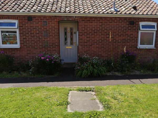 1 Bedroom bungalow In Briston Wants 2 Bedroom house In Fakenham House Exchange