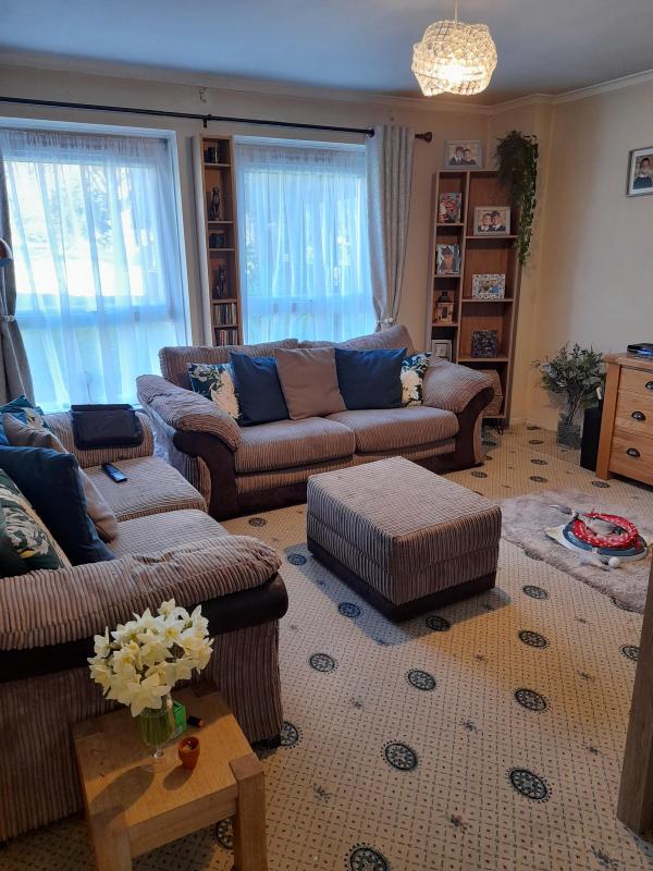 2 Bedroom flat In London Wants 3 Bedroom house In West Drayton House Exchange