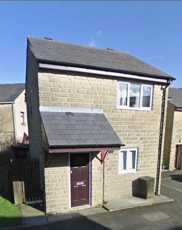 2 bedroom house in Rawtenstall House Exchange