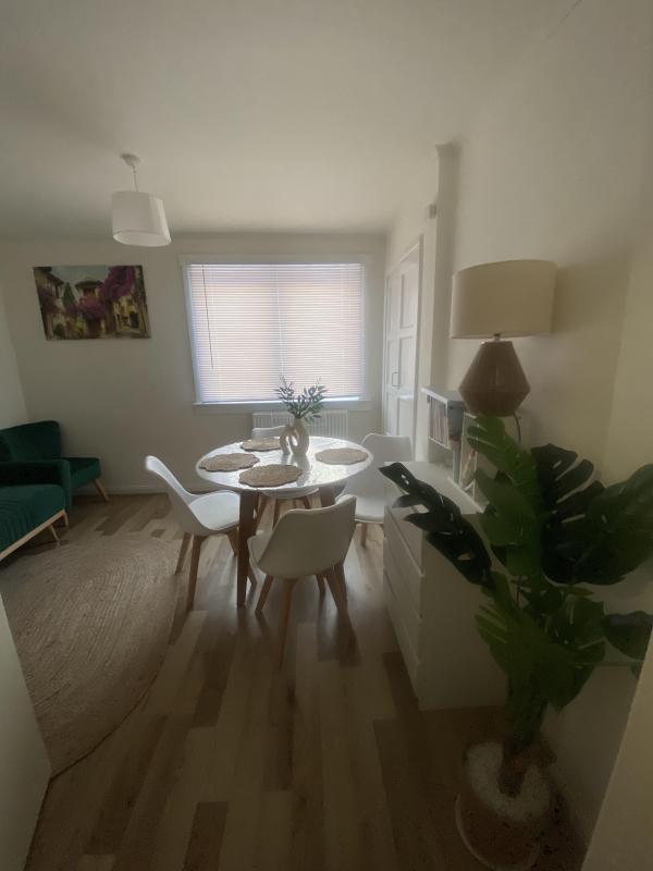 3 bedroom flat in Aberdeen House Exchange