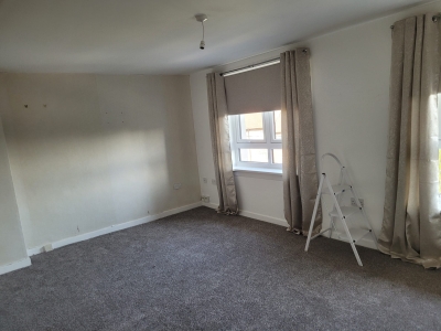 2 bedroom flat in Faifley House Exchange