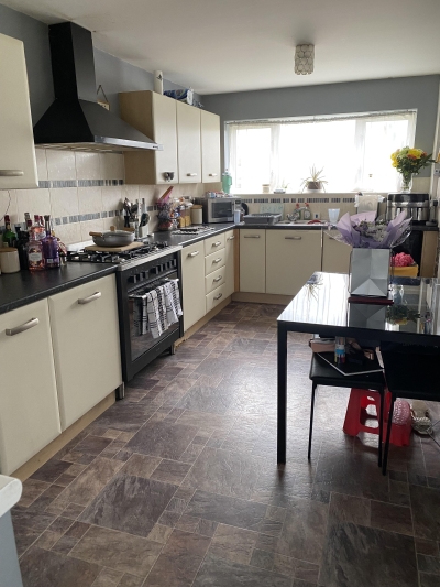 2 Bedroom house In Lupset Wants 3 Bedroom house In Wakefield House Exchange